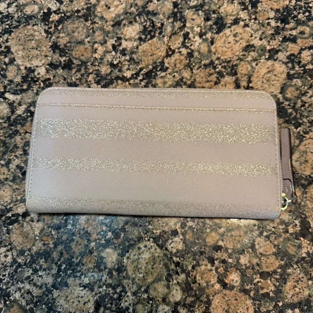 Kate Spade Metallic Silver Zip Wallet